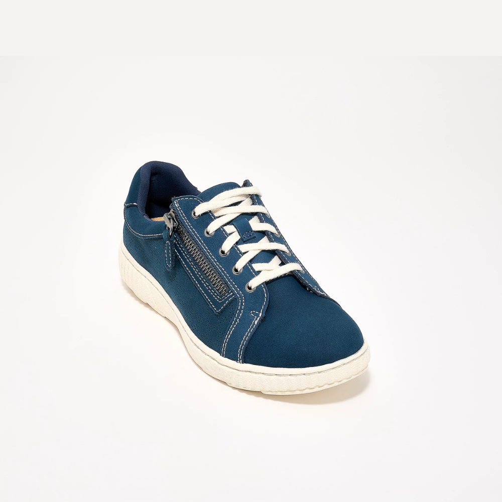 Caroline Zip Sneakers – The Classic Sneaker With a Bold Twist