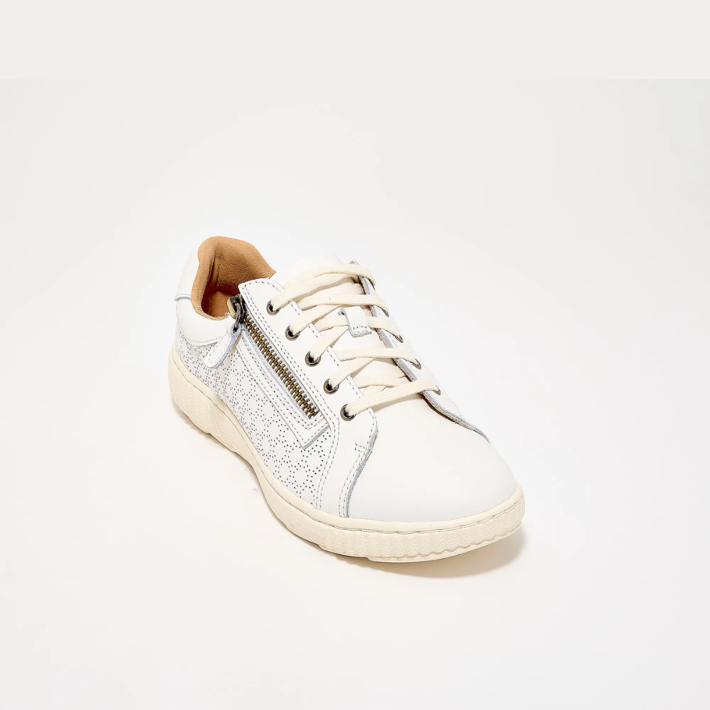 Caroline Zip Sneakers – The Classic Sneaker With a Bold Twist