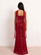 Vestido satinado drapeado escote corazón