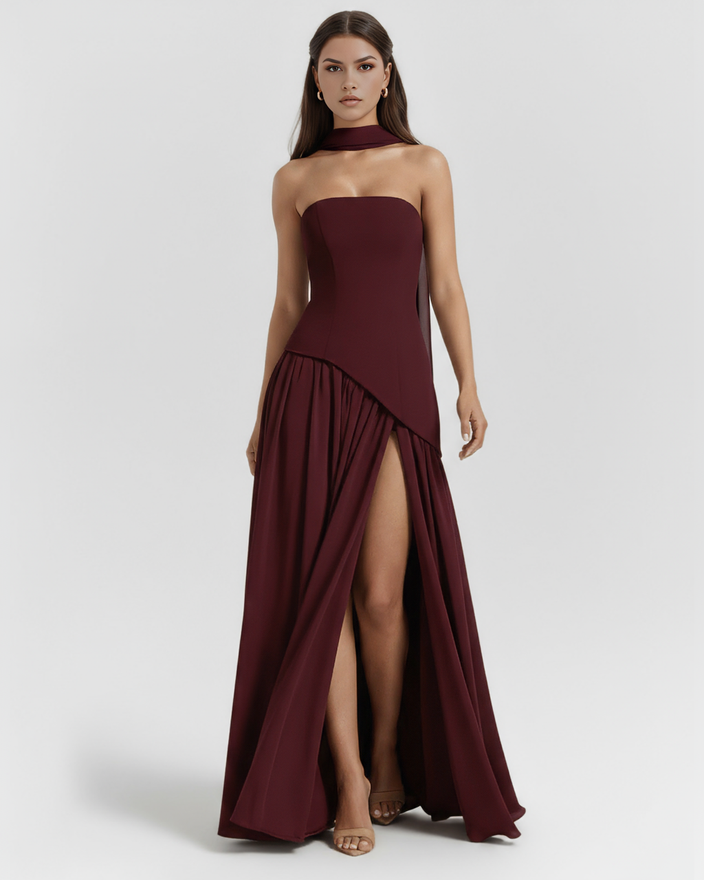 Vestido largo palabra de honor con abertura