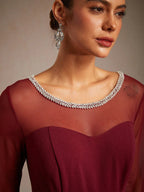 Vestido midi entallado con drapeado