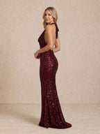 Vestido largo de lentejuelas con escote halter