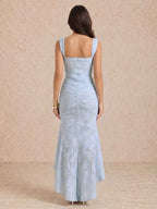 Vestido midi con drapeado y escote cuadrado
