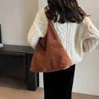 Bolso hobo de piel suave