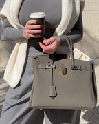Bolso tipo Birkin elegante