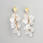 Pendientes de Gotas con Pétalos de Orquídea
